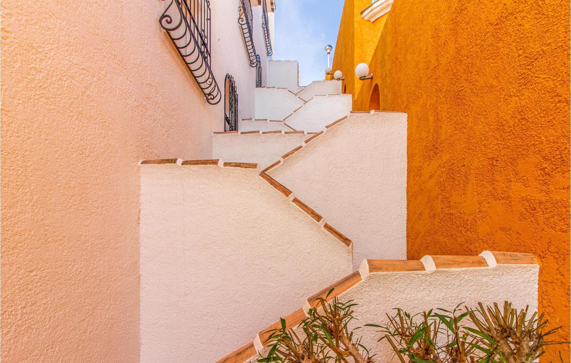 Nice Apartment In Cumbre Del Sol With Wifi Luaran gambar